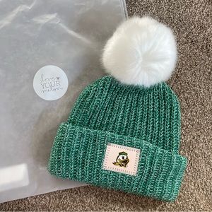 New Love Your Melon Oregon Ducks pom beanie